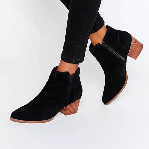 Aldo Suede Stacked Heal Ankle Boot 6 - Picture 2 of 7